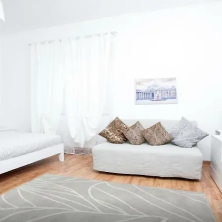 Maison Alice Holiday home Rome